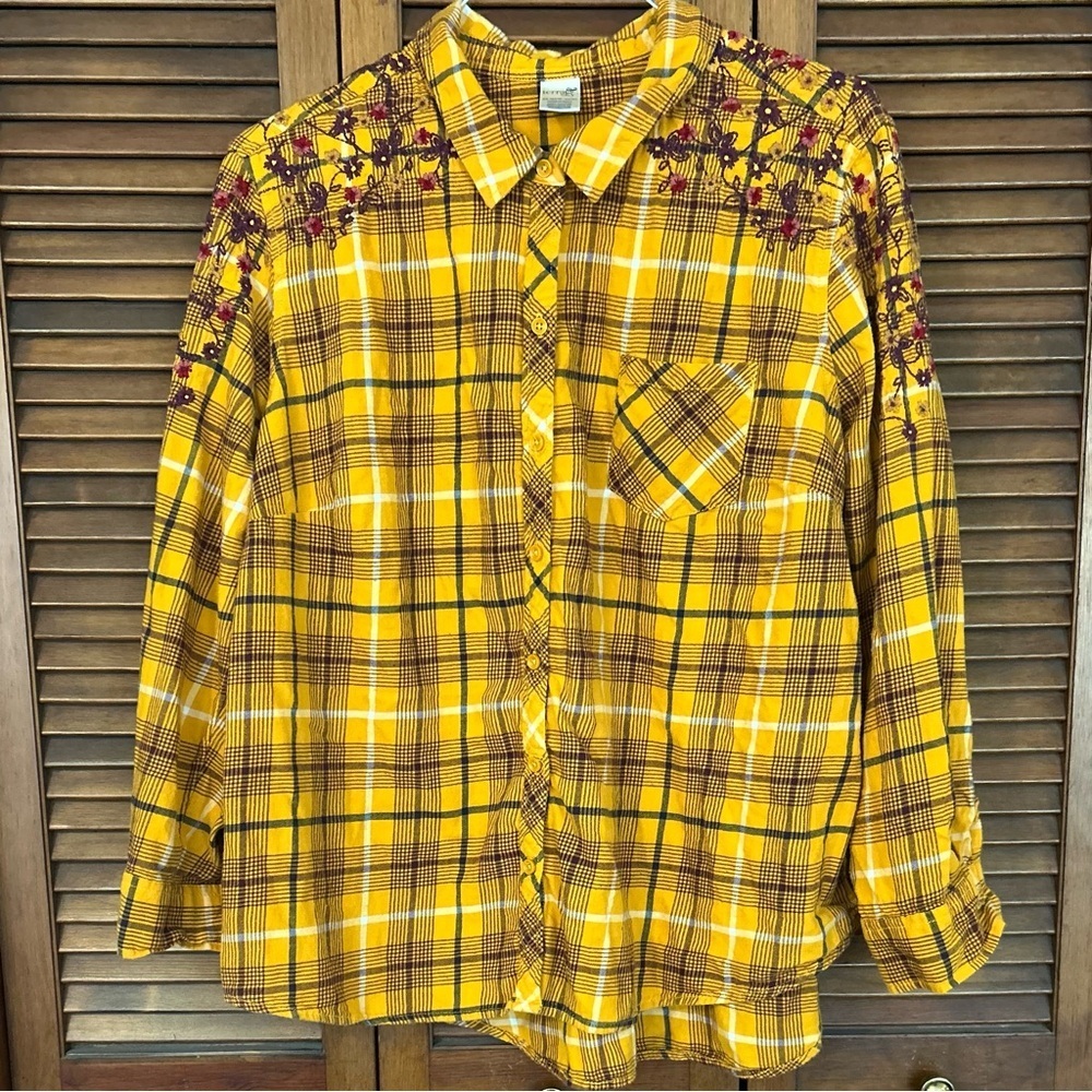 Yellow Plaid Button-Up Shirt with Embroidery